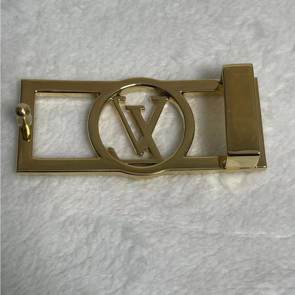LOUIS VUITTON Reversible Belt - Picture 6 of 8